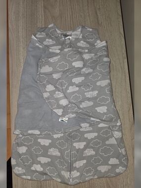 Halo Gray Cloud Print Sleep Sack Swaddle